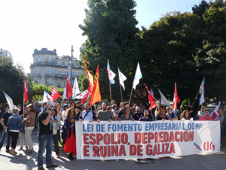 2017-10-03 concentracion Compostela 002.jpg